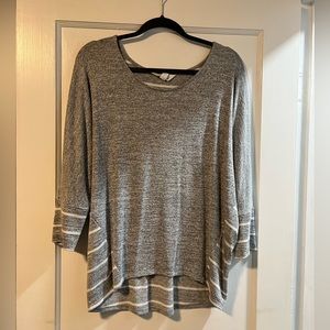 Market and spruce gray 3/4 sleeved size medium